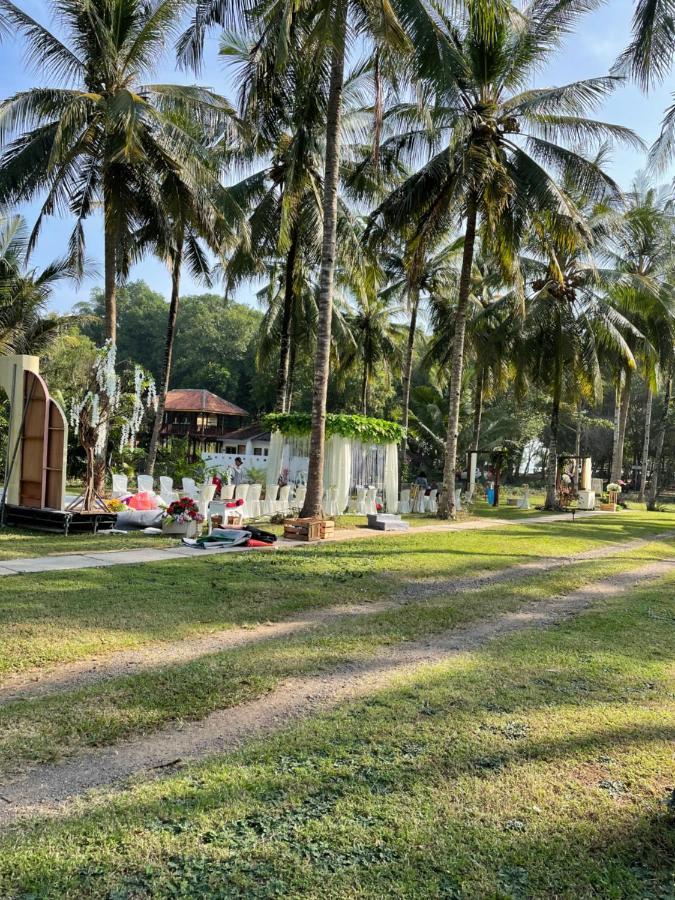 Red Island Villas Banyuwangi  Exterior foto
