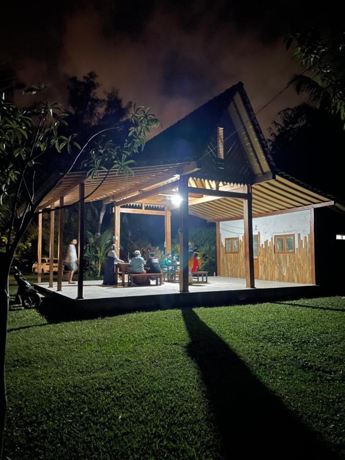 Red Island Villas Banyuwangi  Exterior foto